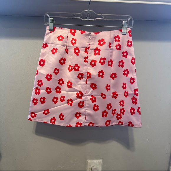 NWT Peppermayo Pink Floral Mini Skirt - Picture 2 of 2